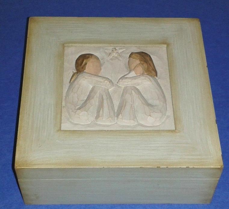 Willow Tree FRIENDSHIP Carved Wood Box ~ Susan Lordi Demdaco (2005)