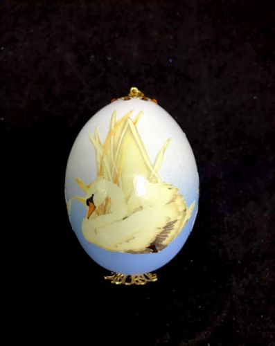 100% HANDMADE COLLECTIBLE REAL EGG EASTER EGG WITH SWAN PAINTING
