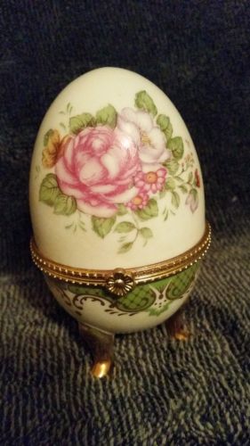 Fine Porcelain Hand Painted Imperial Treasure Collection