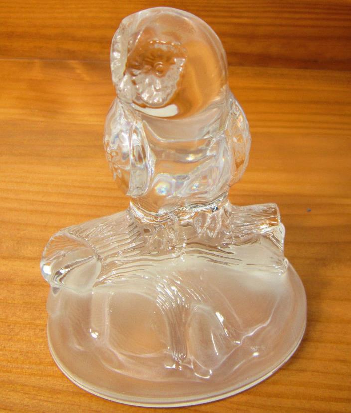 Cristal D'Arques France OWL ON LOG Crystal Glass Satin Frosted Base Paperweight