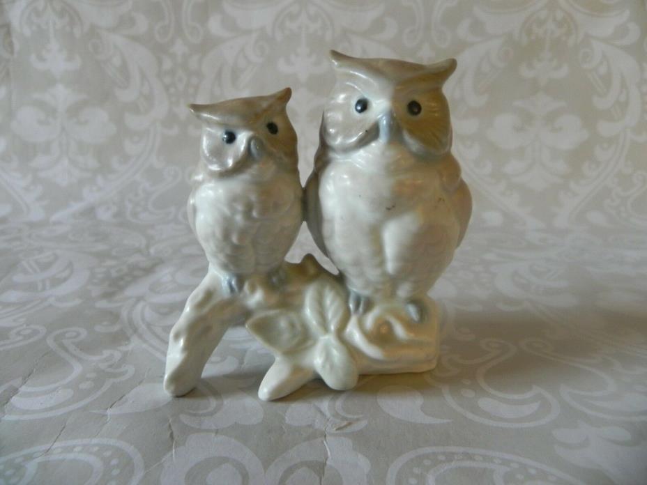 Owl Figurines O.M.C Made In Japan Porcelain Mother & Baby