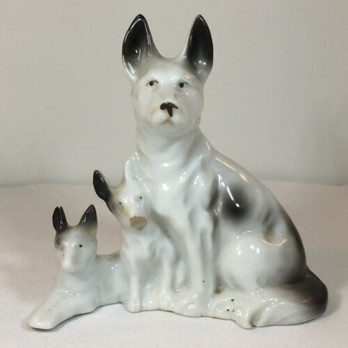 Vintage Porcelain Mother Dog or Wolf with Pups Puppies Figurine Made In Japan