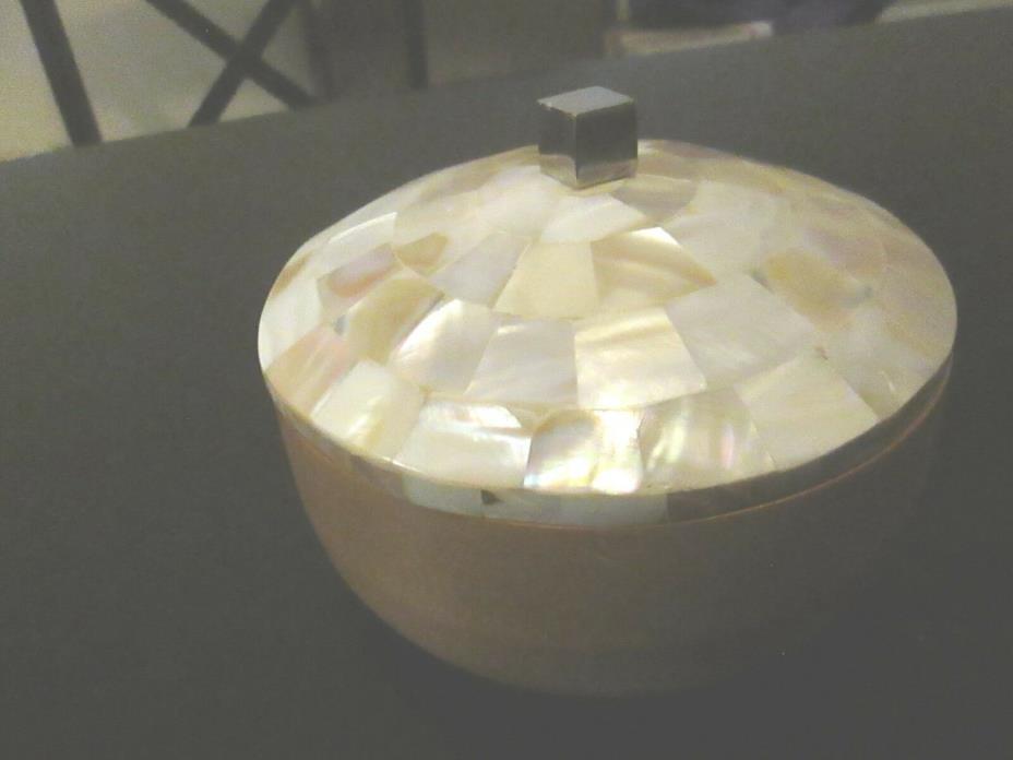 CONCHA DEMI-CLAD MOP ROUND BOWL WITH MOTHER OF PEARL LID NIB