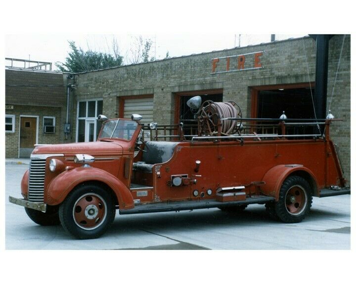 1940 Chevrolet Darley Fire Truck Photo Poster Marsailles Illinois zca4985