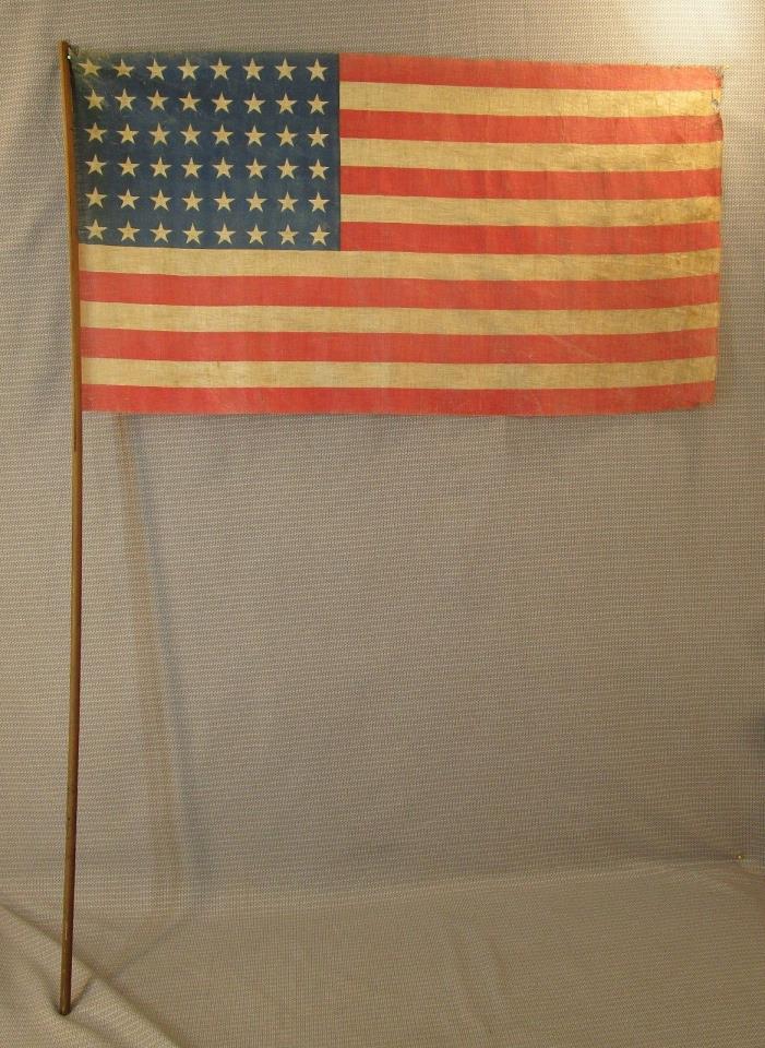 RARE ANTIQUE 48 STAR U.S. FLAG CIRCA 1912 ON POLE ~ STRAIGHT STAR 36