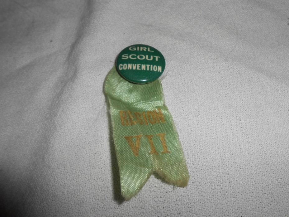 Vintage Girl Scout Convention Badge Pin Region VII