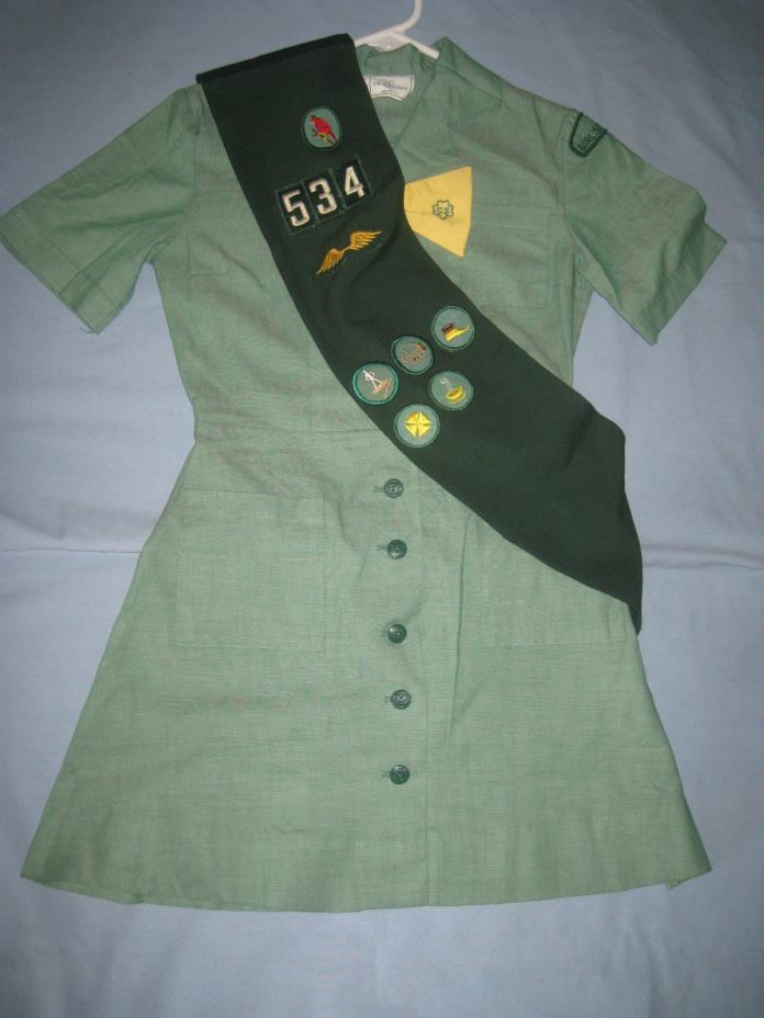 Girl Scouts  Junior Uniform Lot  1968-73 Dress Girls size 7  Sash Tie
