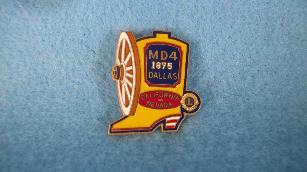 LIONS CLUB PIN CALIFORNIA NEVADA MD4 1975 DALLAS with Gift Box