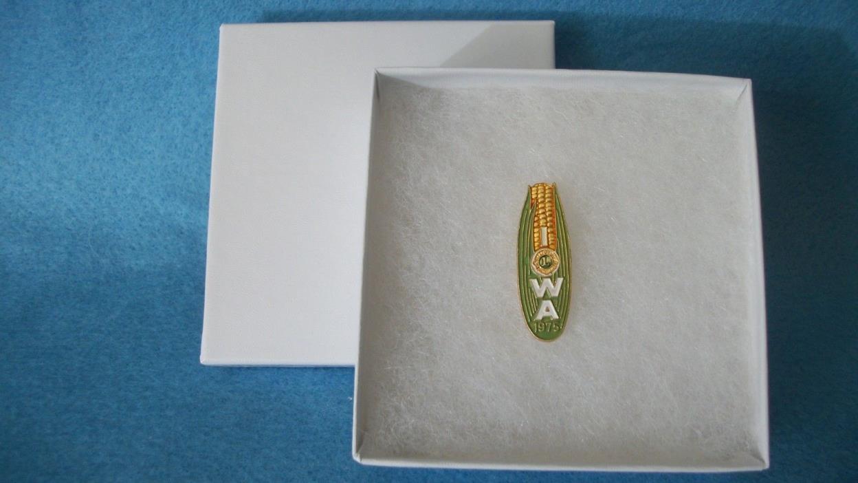 LIONS CLUB PIN Iowa 1975 with Gift Box