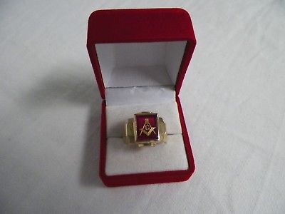 10K Gold Masonic Ring Mason Red Compass 8.53 grams Size 7-1/2
