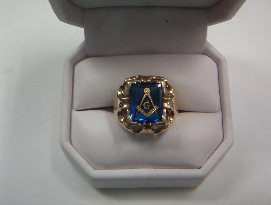 Masonic Ring 10 kt. Yellow Gold Blue Stone * size 10