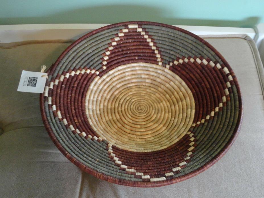 Handmade Basket from Uganda Ten Thousand Villages Bukedo & Raffia Authentic NWT