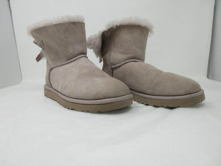 Ugg Mini Bailey Tulle Bow Suede Sheepskin Lavender Fog Boots. Size 7. Good Cond.