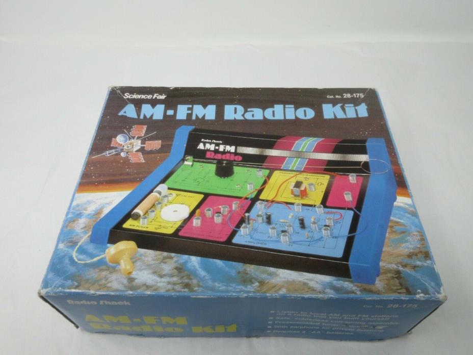 Vintage AM-FM Radio Kit Science Fair Radio Shack 28-175 Do It Yourself. Good