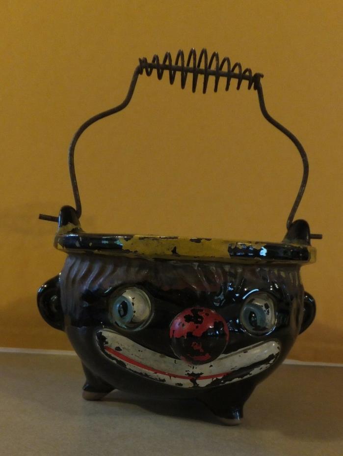 VTG THAMES RED CLAY BLACK AMERICANA CLOWN HEAD FOOTED BOWL W/  WIRE BAIL