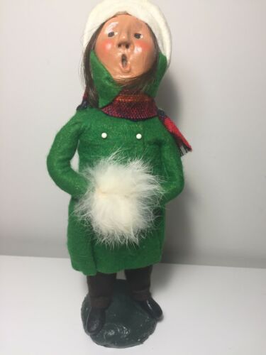 Byers Choice Rare 1980 Traditional Girl with Green Coat & Bumpy Base