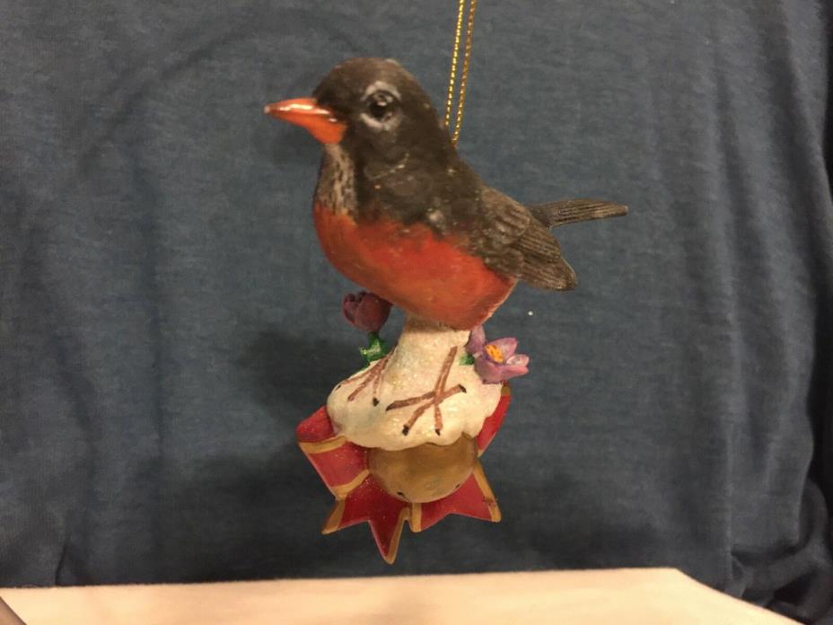 DANBURY MINT Christmas Song Bird Resin Figurine Ornament robin