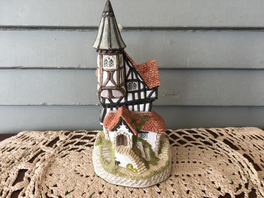 Vintage 1986 David Winter There was a Crooked House Christmas Cottage