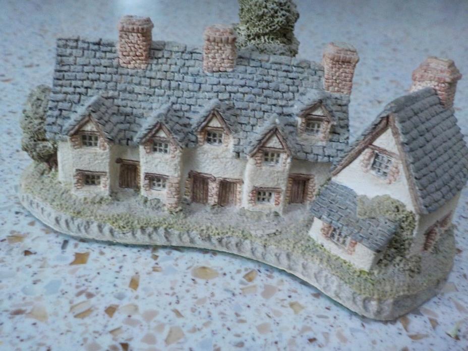 David Winter hand made and hand painted 1985 The Craftmens' Cottages