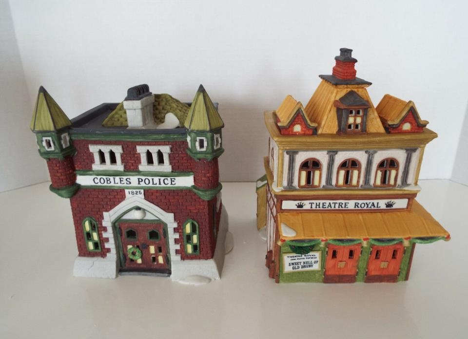 DEPARTMENT 56 DICKENS Village Retired Theatre Royal Cobles Police Station Lot