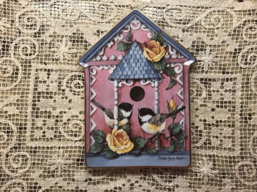 CAROLYN SHORES WRIGHT, “CHICKADEE COTTAGE” PLATE, FRANKLIN MINT