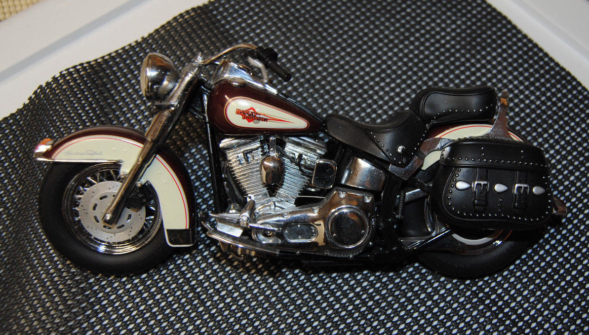 Harley Davidson Heritage Softail Die Cast Motorcycle with Display Case