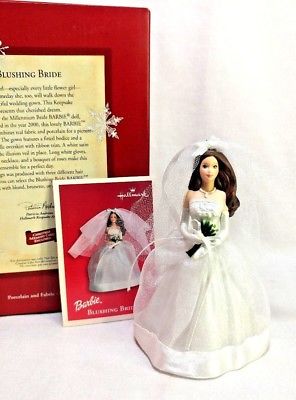 Hallmark Mattel '02 Miniature Blushing Bride Barbie White Dress Holiday Ornament