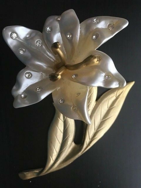PAPERWEIGHT Gold-Plated Flower With Crystals 4.5