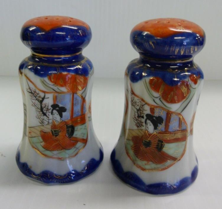 JAPAN Porcelain Salt & Pepper Shakers GEISHA GIRLS