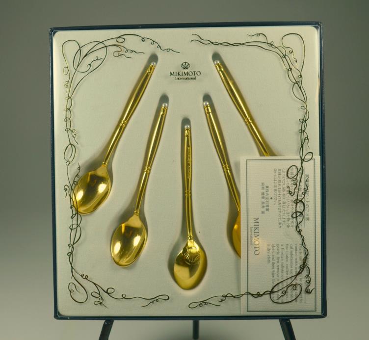 MIKIMOTO Gold with Pearl Set of 5 Demitasse Spoons