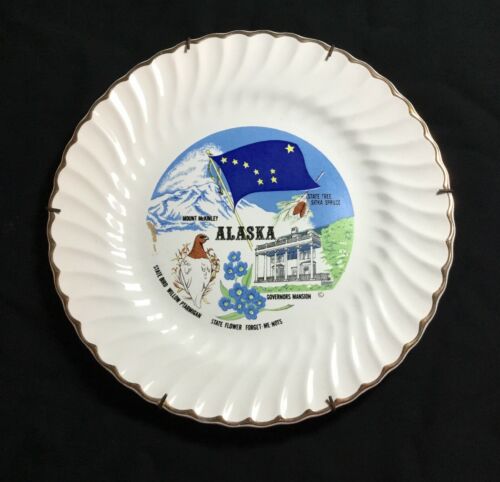 Vintage Souvenir Alaska Plate W/ Hanger, Bedford & Associates USA