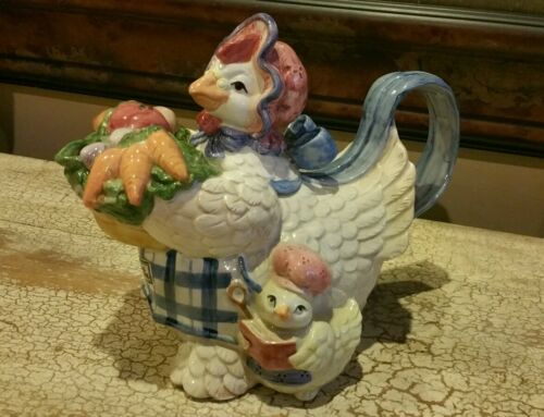 FITZ & FLOYD Mother Hen and Her Two Chicks Teapot 1993 VEGETABLE BOQUET