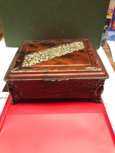 Vintage Small Metal Jewelry Trinket Box Design Made in Japan