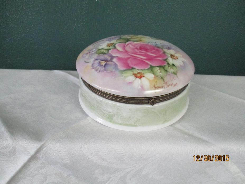 hand painted hinged porcelain, fine china, round jewelry box, new with tags