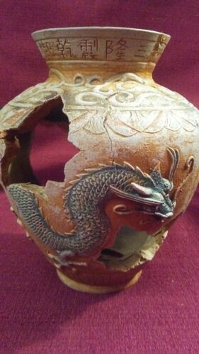 Small Chinese Dragon Ceramic  Vase