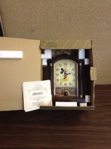 SEIKO 1988? WALT DISNEY MICKEY MOUSE 6 TUNES TABLE CLOCK  QFD208B