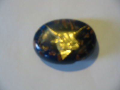 Vintage BOLO TIE STEER BULL HEAD GOLD FLAKE in LUCITE RESIN blue approx 1 1/2''