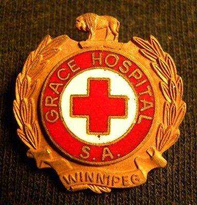 GRACE HOSPITAL SALVATION ARMY WW II ERA PIN BADGE WINNIPEG S.A. CANADA RED CROSS