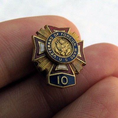 Vintage U.S. Veterans of Foreign Wars 10 Year Lapel Pin or Tie Tack VFW