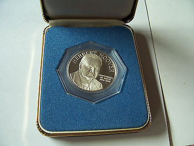 HERBERT HOOVER SILVER COIN FRANKLIN MINT IN CASE