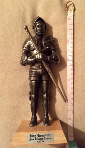 King Henry VIII Foot Combat Armour c.1520 Pewter Figurine knight W/SWORD