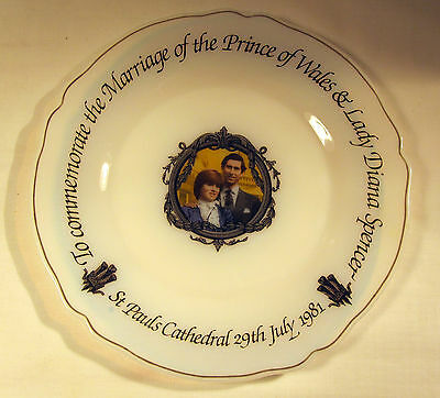 Lady Diana & The Prince Of Wales Commemorate Wedding Plate, Arc Arcopal, France
