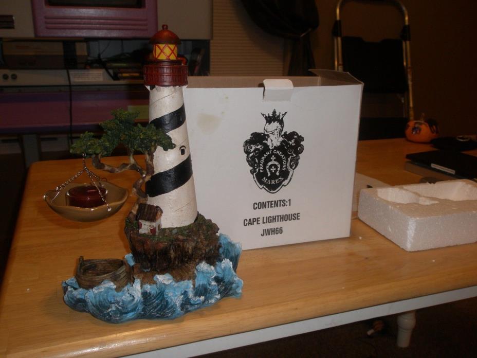 Fragrant Creations - Cape Lighthouse - Lighthouse Figurine - Lighthouse Candle