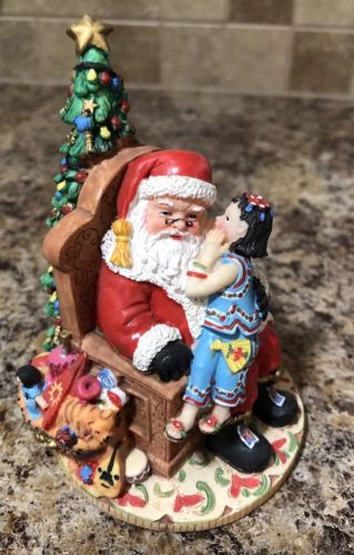 International Santa Claus Malaysian Santa New In Box 2005 SC78