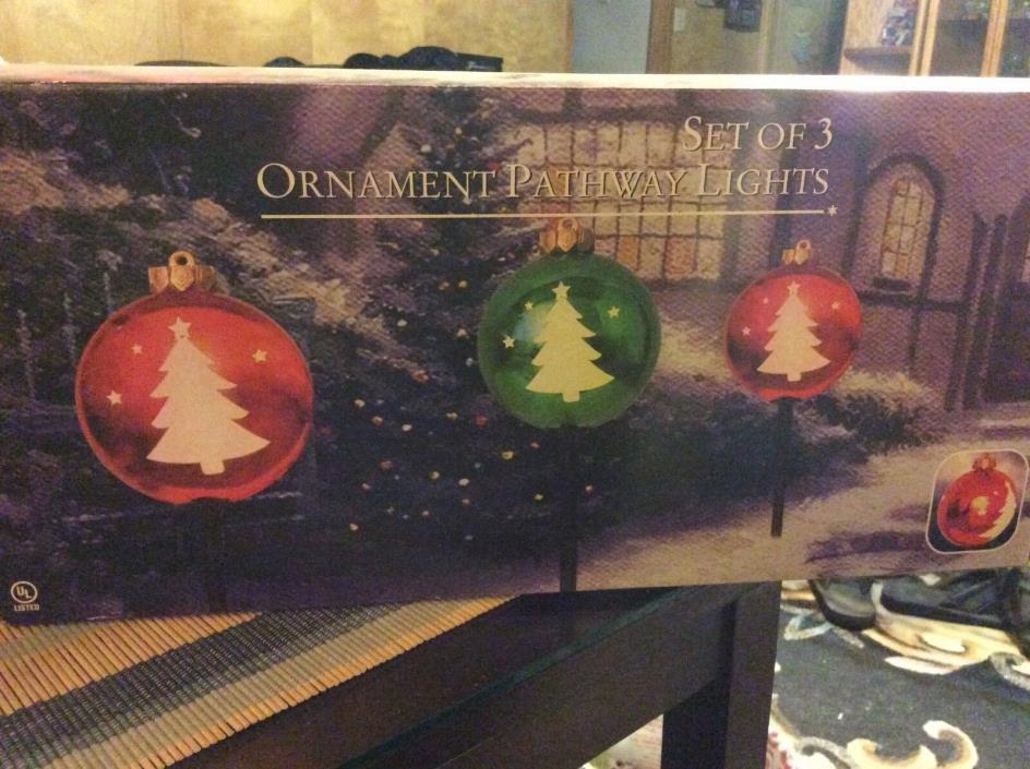 Holiday Things Decor lot set of 3 Pre-Lit Pathway Ornaments Markers MIB*[