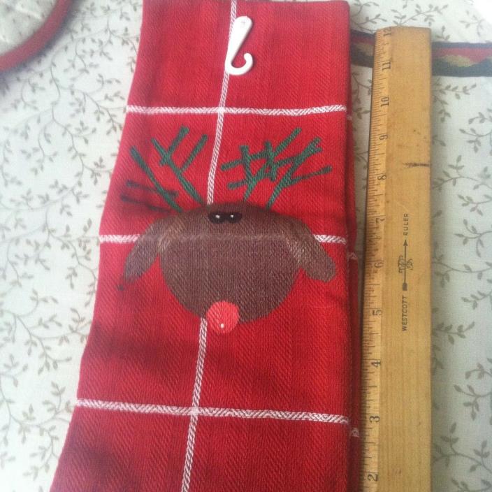 Vtg   New w/ tag Reindeer 100% Cotton Red Cloth Christmas Towel Dish Cloth