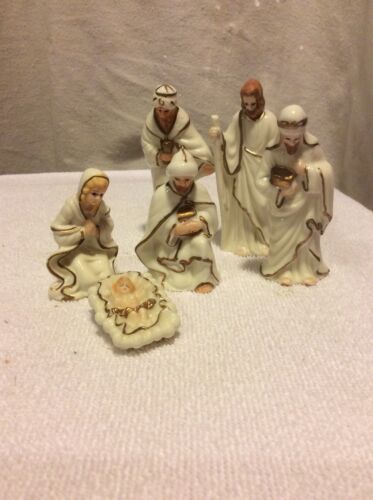 Desktop Nativity Scene Porcelain