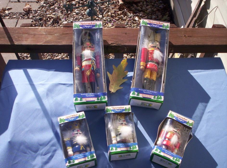Nice lot of 5 Christmas Holiday Nutcrackers  decorations 2002 by Horizons East