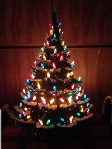 VINTAGE CERAMIC LIGHTED CHRISTMAS TREE MUSICAL BASE/WHITE CHRISTMAS 17