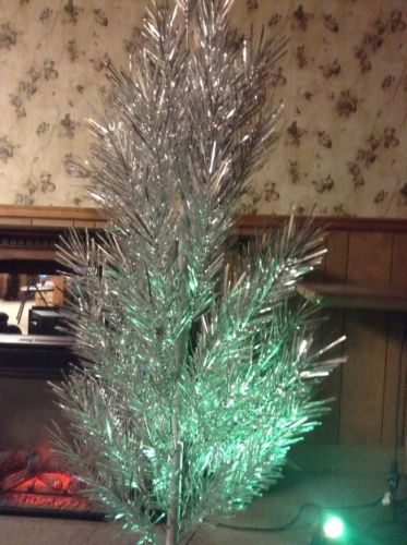 Aluminum 6' Silver Christmas Tree With Stand &  Color Wheel